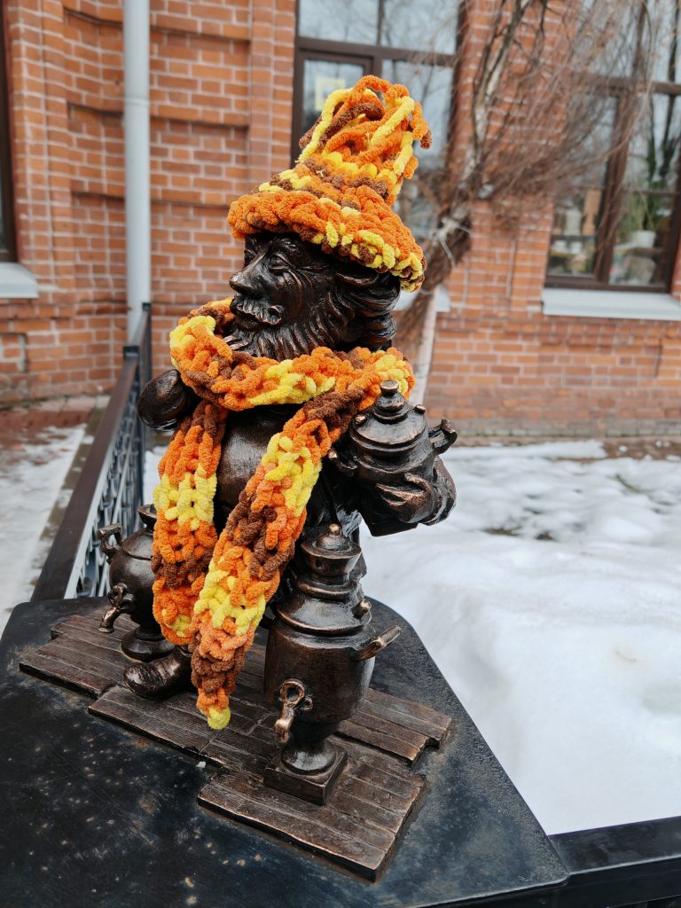 Тематическая экскурсия «О чём молчат купчики»